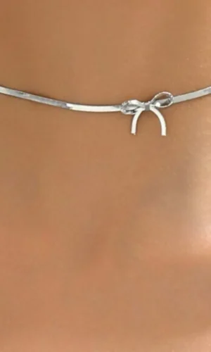 Collier en forme de noeud en acier inoxydable